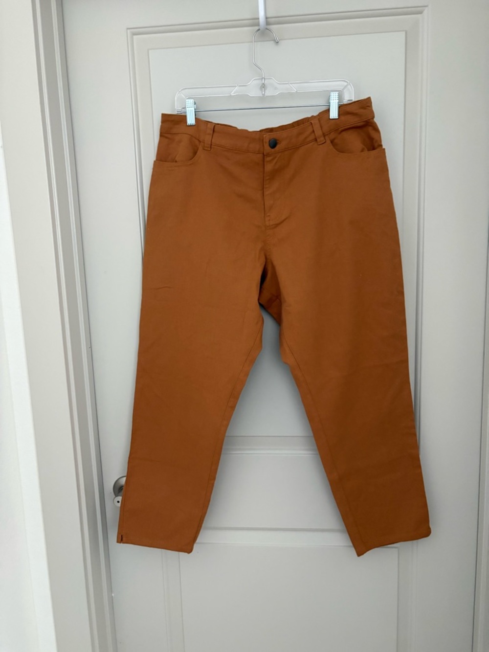 Pact NWOT Organic Cotton jeans Size XL in color Rust